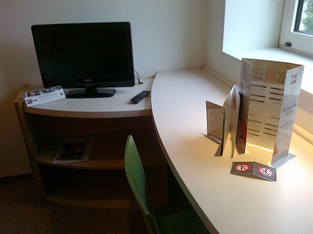 Ibis Styles Strasbourg Stade De La Meinau ภายนอก รูปภาพ